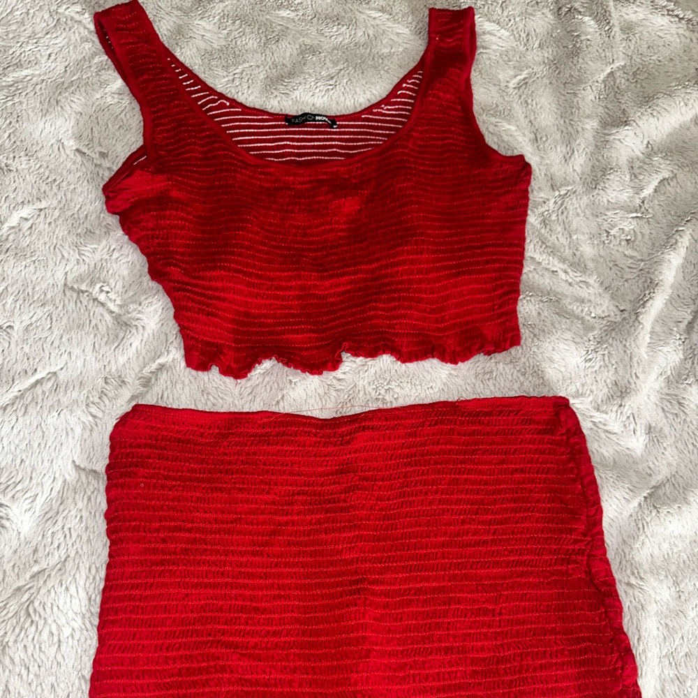 Clothes/Set - Picture 1 of 2